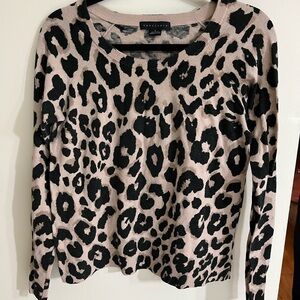 Leopard Print Women Long Sleeve Thick Shirt/ Thin Sweater size Small